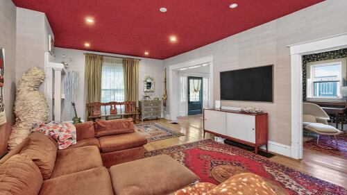 260 Clay Ave. Lexington