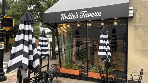 The outside of Nettie's Tavern in Arlington's Clarendon neighborhood.