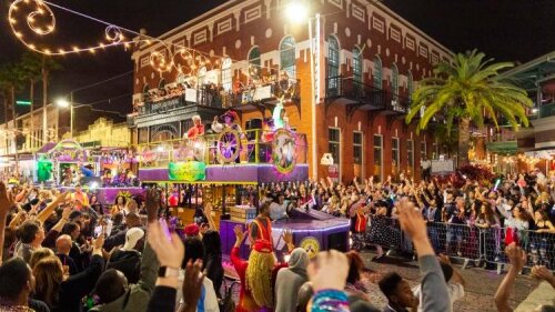 Illuminated Knight Parade.jpg