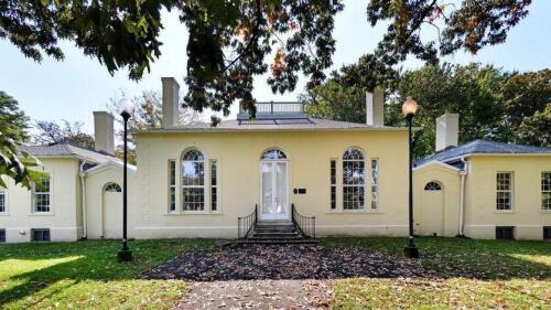 A picture of the building for The Nest Lexington.